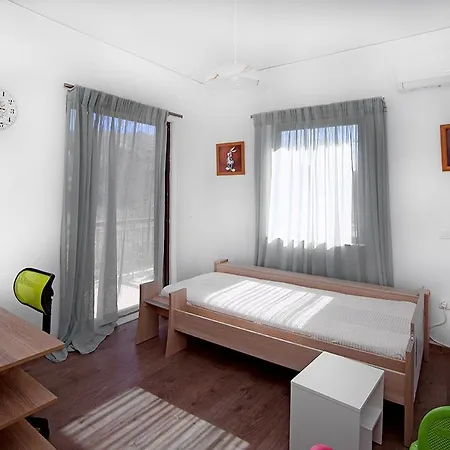 Apartment Dimitra *
