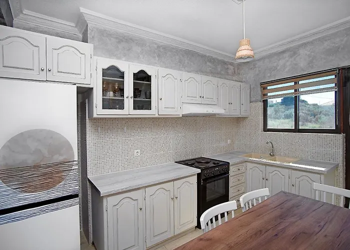 Dimitra كيوبارِسِيا