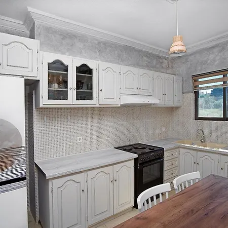 Dimitra Κυπαρισσία